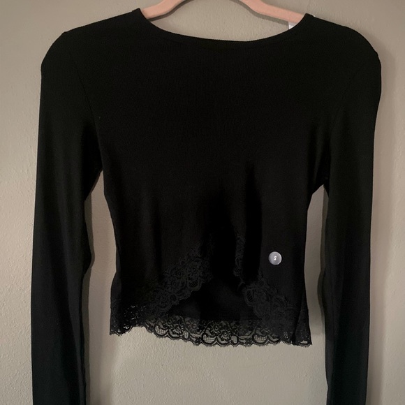 Black Long-Sleeve Crop Top with Lace Detailing. Never Worn. - Picture 1 of 3